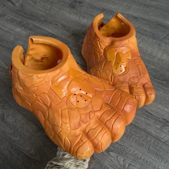 2005 Marvel Fantastic 4 Four Movie Promo Thing Feet - Picture 1 of 8